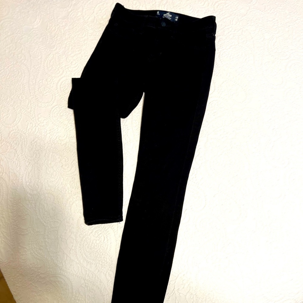 Hollister Mid Rise Super Skinny Jeans